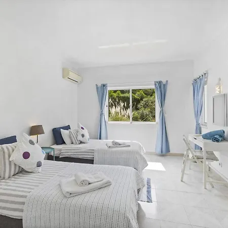 Villa Amoreira By *